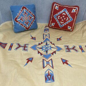 MGA Bratz Doll Wintertime Wonderland Ski Lodge Bedding & 2 Pillows Accessory (Pr